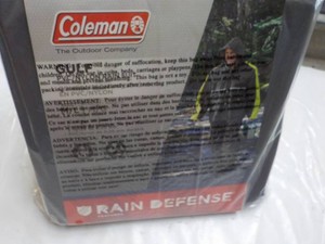 Coleman Rain Defense Rain Suit  size ML
