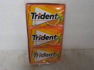 12 pack Trident 14 sticks each Tropical Twist Sugar Free Gum
