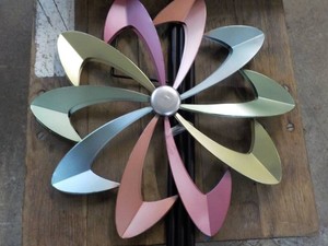 Kinetic Wind Spinner - needs assembly