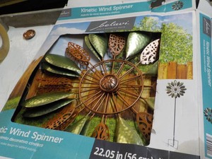Kinetic Wind Spinner - needs assembly