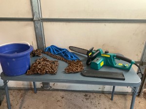 Ferrex Electric Chainsaw and Chains