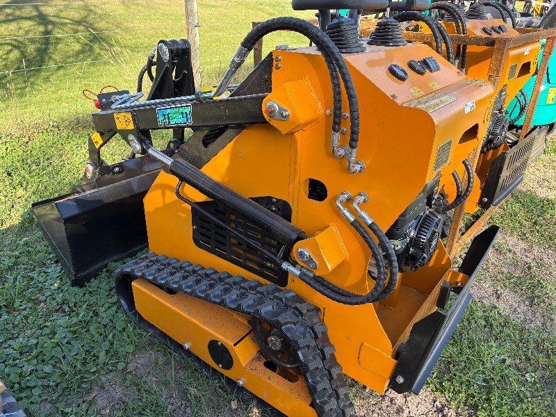 2026 FUTURE Mini Skid Steer Loader (FT-360T)