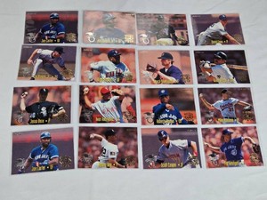 Lot of 16 Baseball Cards Featuring Key Players like Kirby Puckett, Ken Griffey Jr., Barry Bonds, Greg Maddux, and Ken Griffey Jr., including Fleer 95 and Others - Players on both sides of cards.