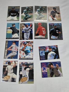 Lot of 14 Baseball Cards Featuring Players Like Frank Thomas and Alex Rodriguez - Fleer 95