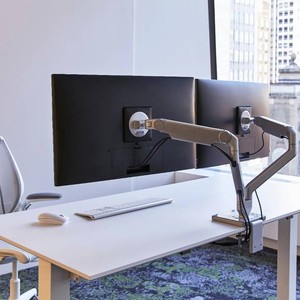 MSRP $900 NEW High Quality Humanscale M2.1 Dual Mount Lightweight Adjustable Monitor Arms Sleek White &amp Chrome Finish -lighter, thinner &amp greater dynamic range than any current monitor arm on the market - 15 Year Warranty