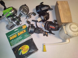 Lot of Assorted Fishing Reels