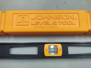 Johnson Level & Tool 48 Level wPlastic Case