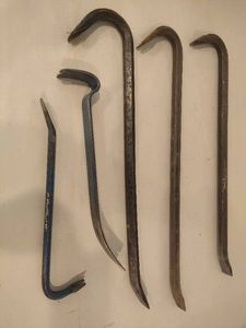 Lot of Assorted PryCrow Bars