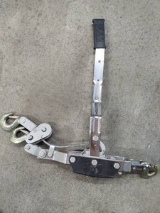 Four Ton (8000lbs) - Three Hook Ratchet Style Power Puller