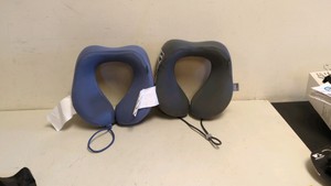 AIRIA LIVING TRAVELING NECK PILLOW 2 CT BLUE  GRAY