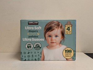 NEW KIRKLAND SIGNATURE ULTRA SOFT DIAPERS SIZE 4 (132PK.)