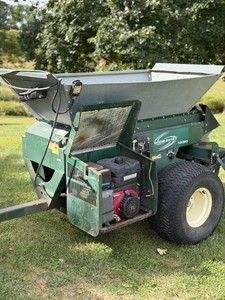 2004 Turfco Widespin (628939) 1530 Top Dresser