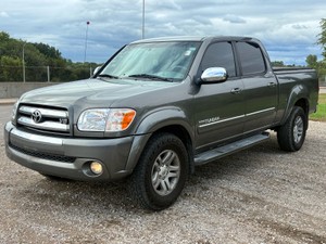 2006 Toyota Tundra SR5 | 4WD | No Accidents | 2 Owner | (NO RESERVE)