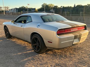 2009 Dodge Challenger SE | Clean Title | (NO RESERVE)