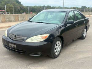 2002 Toyota Camry LE  3.0L V6  FWD  (NO RESERVE)