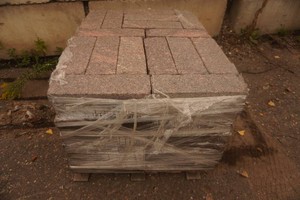 Full Pallet of Granite Paving Stones