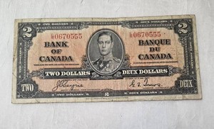 Bank of Canada 2 Dollar Bill - 1937-VERY COLLECTIBLE