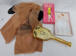 Vintage Womens Accessories & Ephemera Mixed Lot