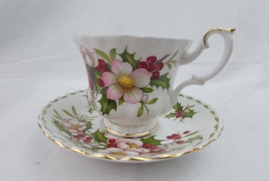 Vintage Royal Albert Flower of the Month December Christmas Rose Teacup & Saucer