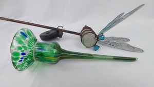 Solar Garden Decor - Dragonfly Light & Glass Flower Stake (Lot of 2)