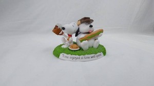 Peanuts Movie Figurine - Hallmark 2015 Character Picnic Scene