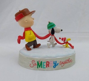 Peanuts Christmas Figurine - Hallmark Charlie Brown Snoopy Woodstock