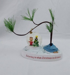 Christmas Peanuts Decoration - Hallmark Peanuts Gallery Limited Edition 2015