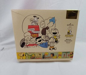 Musical Water Globe - Hallmark Peanuts Gallery Limited Edition 2014