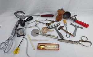 Vintage Household Tools & Kitchen Utensils - Mixed Lot