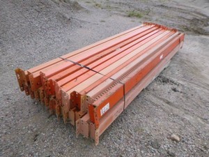 22 Pallet Racking 8 Beams (Teardrop)