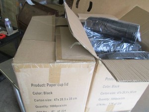 2000 Black vented cup lids