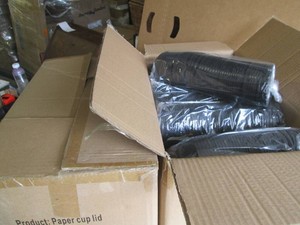 2000 Black vented cup lids