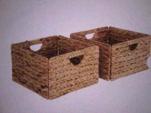 2 Woven storage baskets