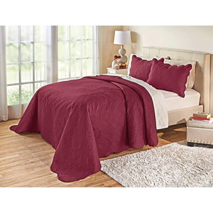 Antoinette II Bedspread - Burgundy, FullQueen (82 w x 86 l)