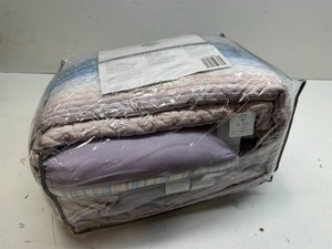 $129 Queen size Hampton 6 piece bedspread set