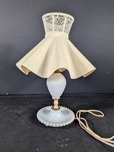 Vintage Milk Glass Hobnail Table Lamp