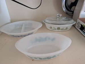 Vintage Patterned Opal Glass Kitchenware Set (Lot of 3)