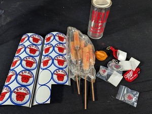 Vintage Red Dog Brewery & Advertising Memorabilia Mixed Lot