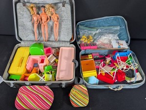 Vintage Barbie Mixed Lot - Dolls, Cases & Accessories