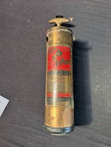 Vintage Fyr-Fyter Super Carbon Tetrachloride Fire Extinguisher