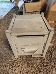 Hose Reel With Storage Hideaway