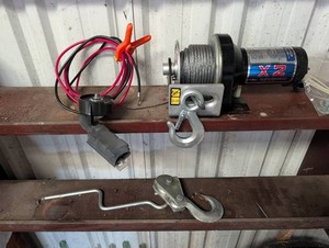 Superwinch X2 Winch With Cable, Hooks & Hardware