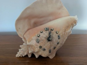 Shell Mantel Clock