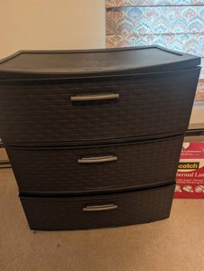 Sterilite Three-Drawer Storage Tower With Lid