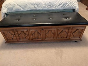 Vintage Lane Cedar Chest With Tufted Upholstered Top