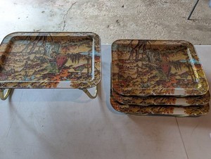 Vintage Scenic Tray Table & Serving Trays (Lot of 4)