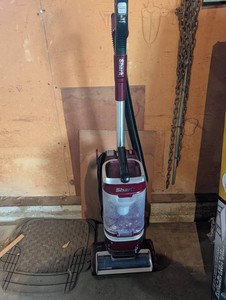 Shark Lift-Away PowerFins Upright Vacuum