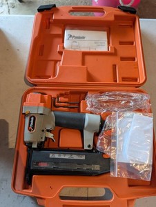 Paslode T200-F18 18-Gauge Finish Nailer Kit
