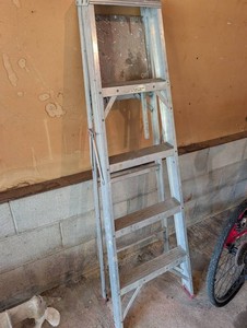 Aluminum Multi-Position Step Ladder