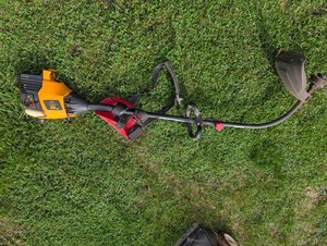 Poulan Pro 33cc Gas String Trimmer
